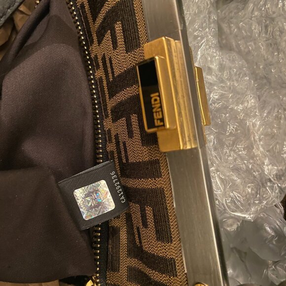 Fendi Goatskin Peekaboo (ISeeU) Satchel - Black - Picture 16 of 16